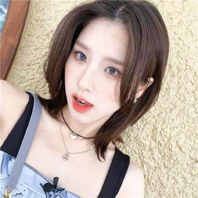 50英尺高的女人